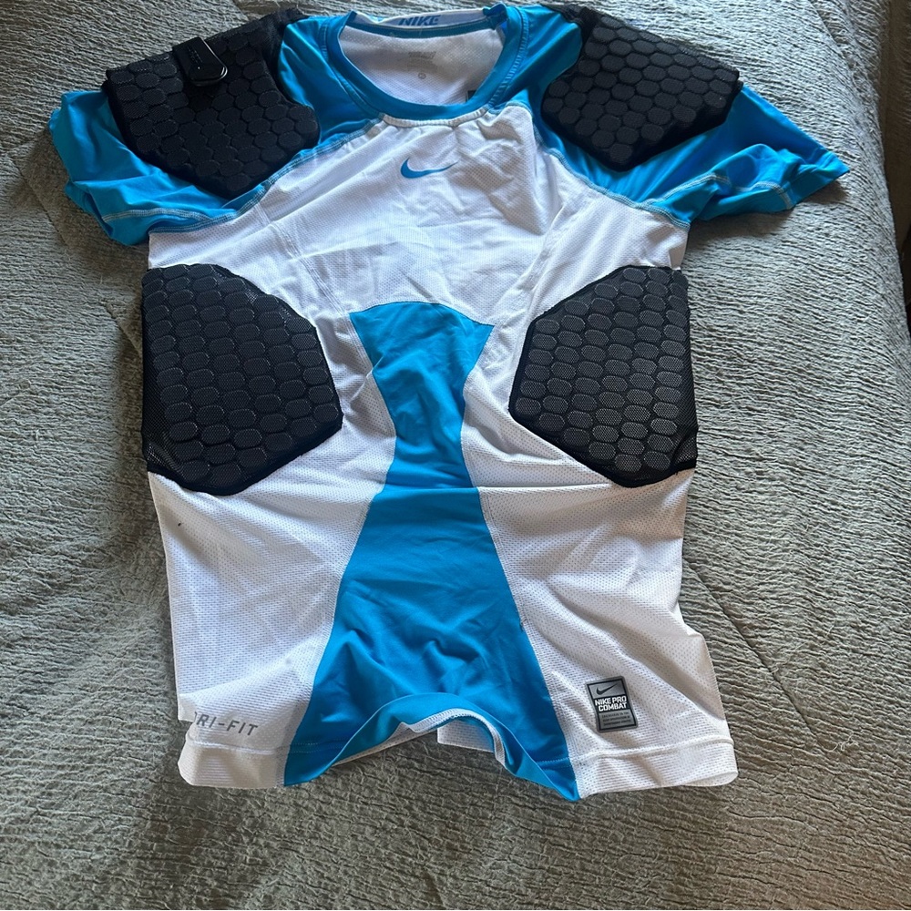 Nike compression padded shirt XL